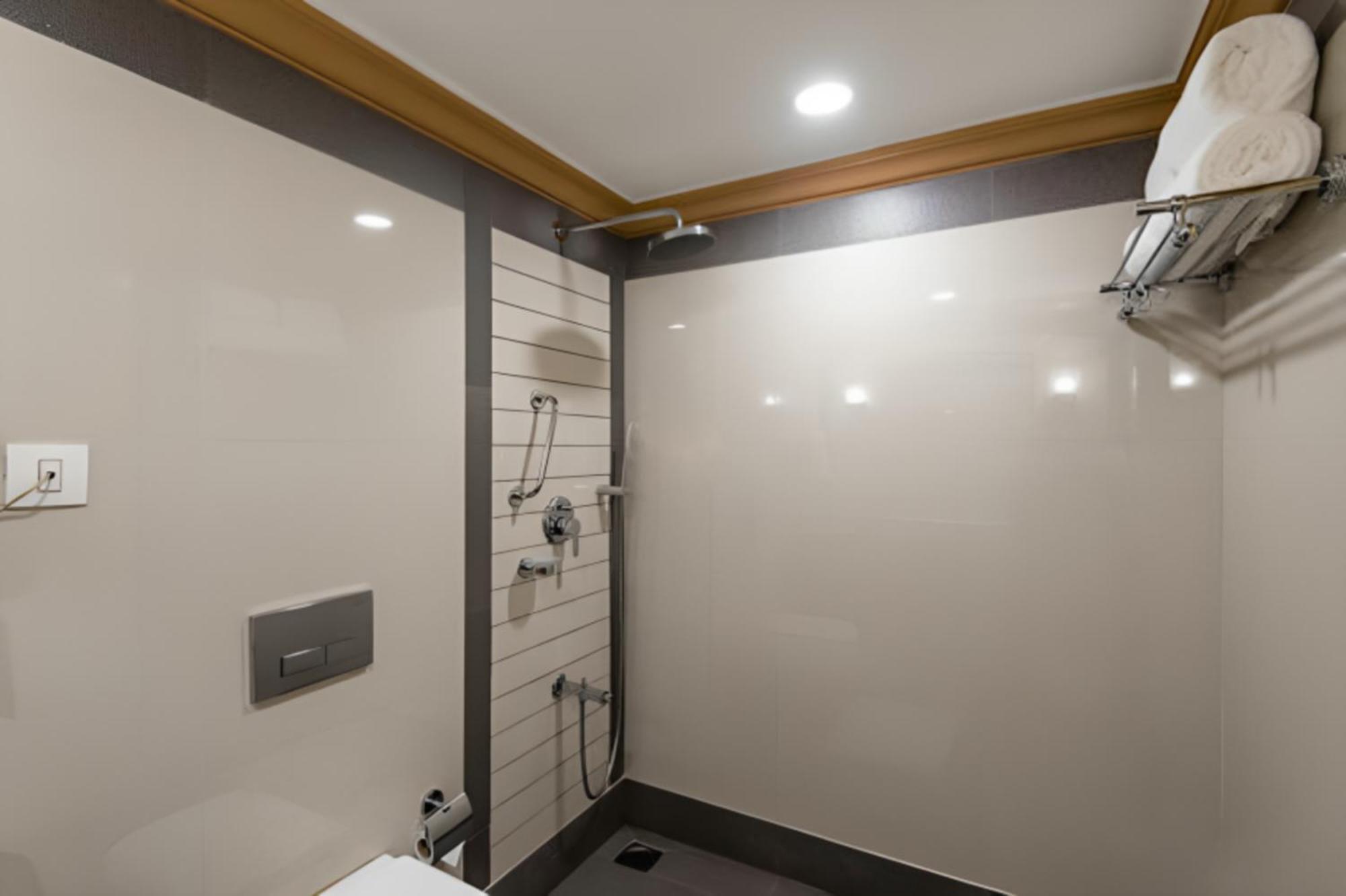Fortune Resort Sullivan Court, Ooty - Member Itc Hotels' Group Extérieur photo